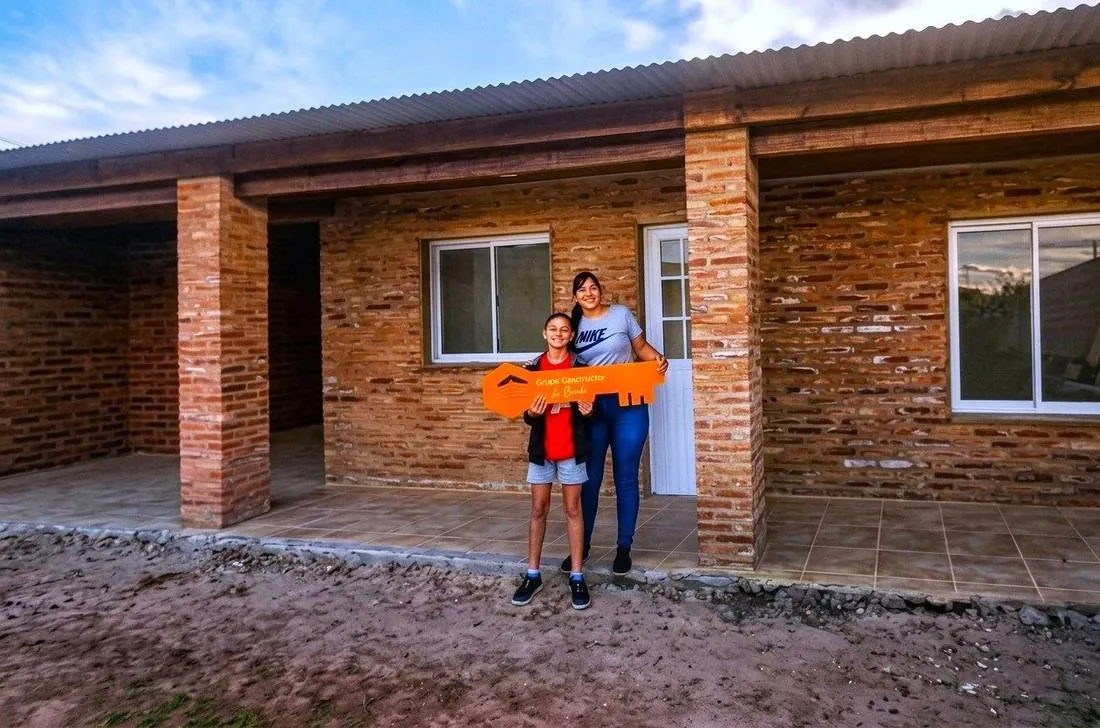 Entrega de vivienda en San Francisco, Córdoba
